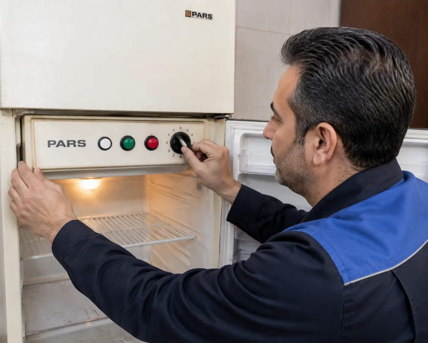 تعمیرکار یخچال